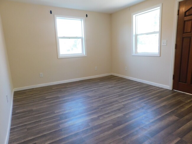 Building Photo - Complete Remodeled 2bd/1ba Cozy Home for Rent