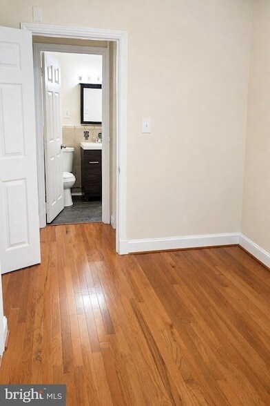 Building Photo - 59 Galveston Pl SW