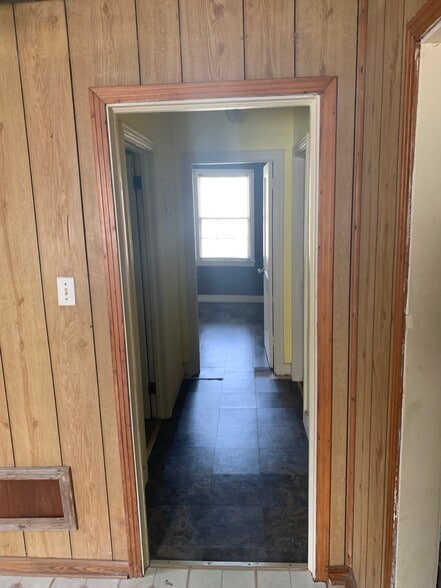 Hallway looking into the back bedroom - 375 Columbus St