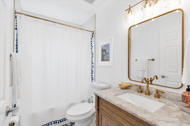 Building Photo - ***ANNUAL UNFURNISHED***NOW AVAILABLE***NO...