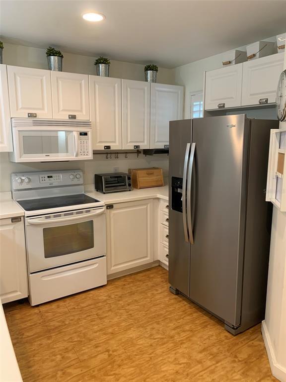 Building Photo - 3605 54th Dr W