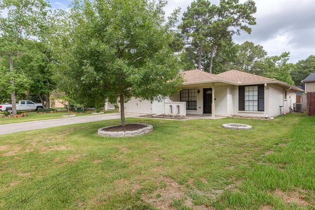 Building Photo - 2739 Foliage Green Dr