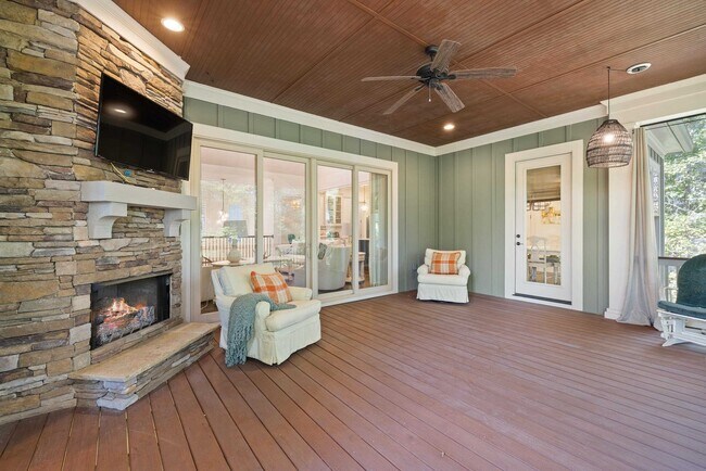 Building Photo - 1020 Bridle Bit Ln