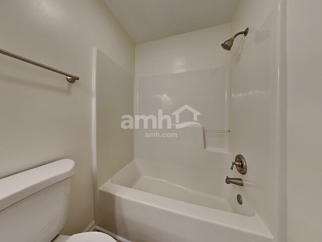 Building Photo - 16757 Yeoman Way