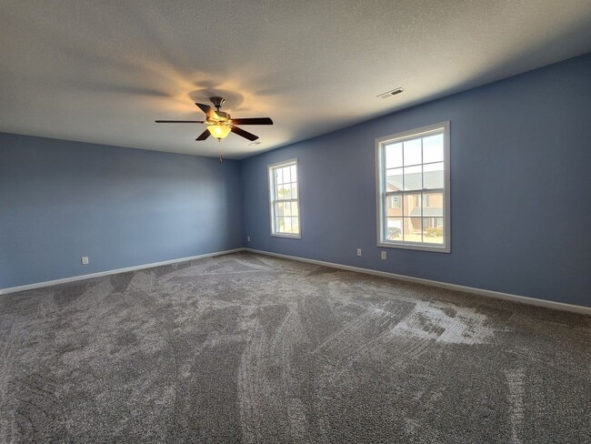 Building Photo - Maryville City 37804 - 3 bedroom, 2.5 Bath 2-story home - Contact Troy Adams (865) 233-6949