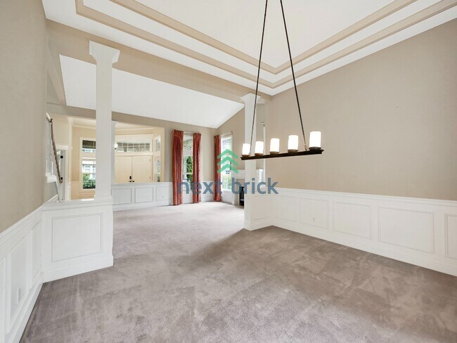 Building Photo - 4 Bed 2.5 Bath Single Family for Rent