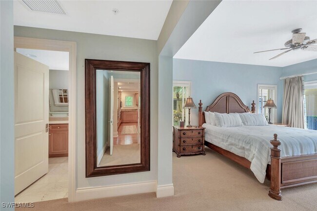 Building Photo - 325 3rd St S