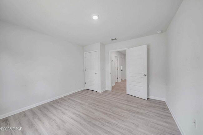 Building Photo - 2304 Aquarius Dr
