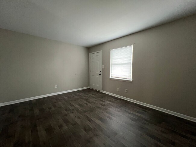 Building Photo - 515 N Martin Luther King Jr Dr