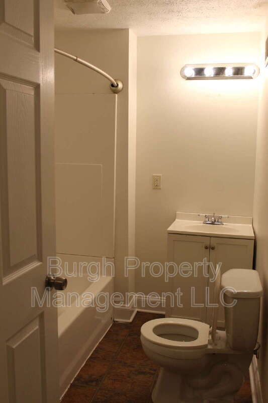 Building Photo - 1505 Sedgwick St