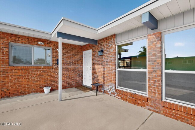 Building Photo - 5108 Yvette Ave