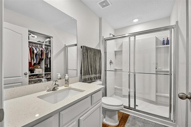 Building Photo - 70 Pebble Beach Dr