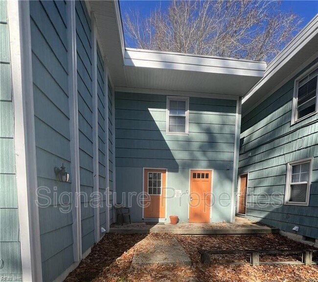 Building Photo - 631 Quincy St