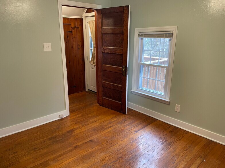 Bedroom - 235 Russia Rd