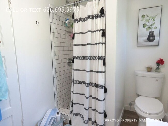 Building Photo - 140 1/2 Melrose Ave., Monrovia CA 91016-
