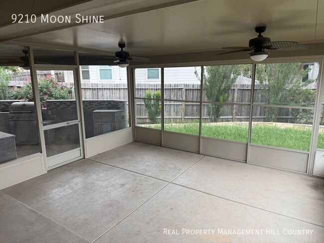 Building Photo - 9210 Moon Shine