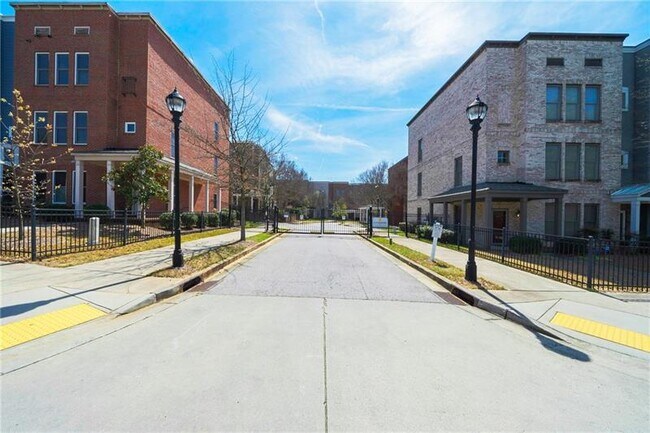 Building Photo - 790 Liberty Commons Dr NW