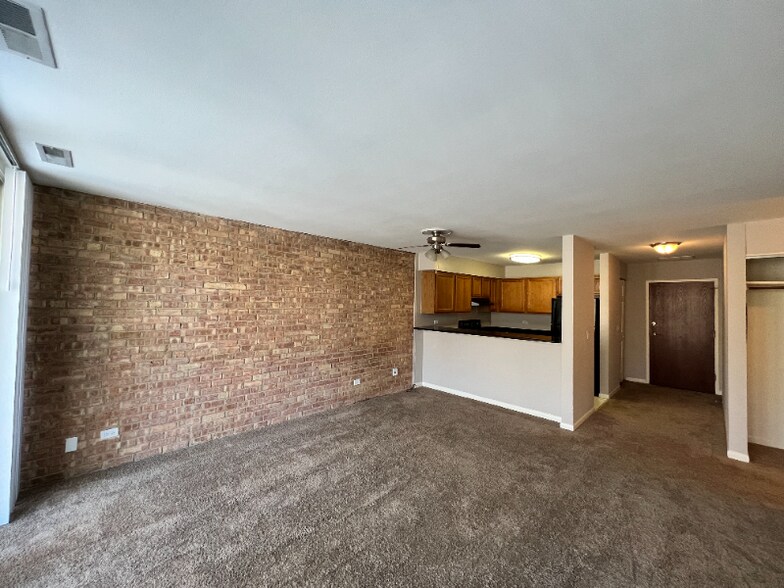 Building Photo - 5760 Abbey Dr