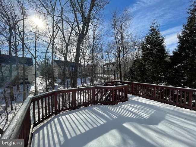 Building Photo - 21330 Meadow Field Ct