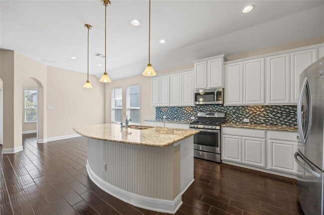 Building Photo - 17900 Crimson Apple Way