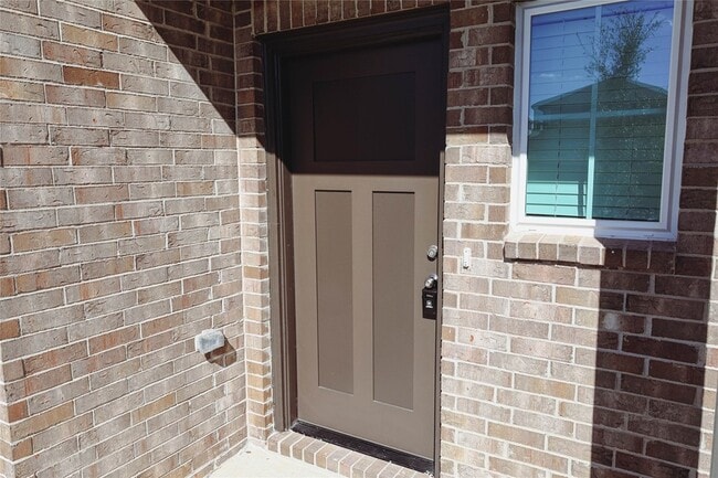 Building Photo - 8586 Blueberry Ash St