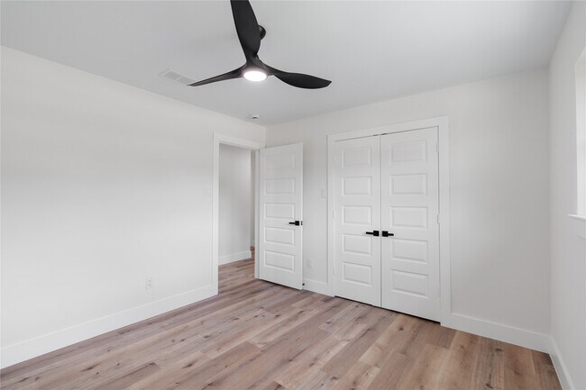Building Photo - 12019 Beth Ln
