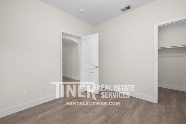 Building Photo - 3205 Corniche Ln