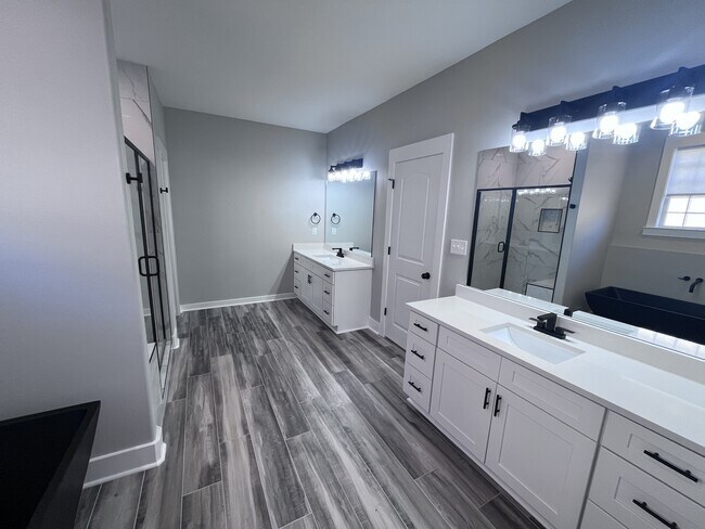 Building Photo - 8817 Stillwater Rd