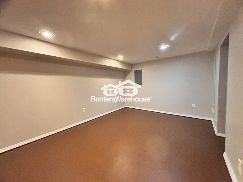 Building Photo - 3711 37th St