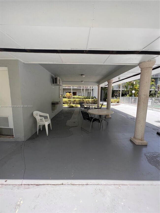 Building Photo - 7403 SW 82nd St