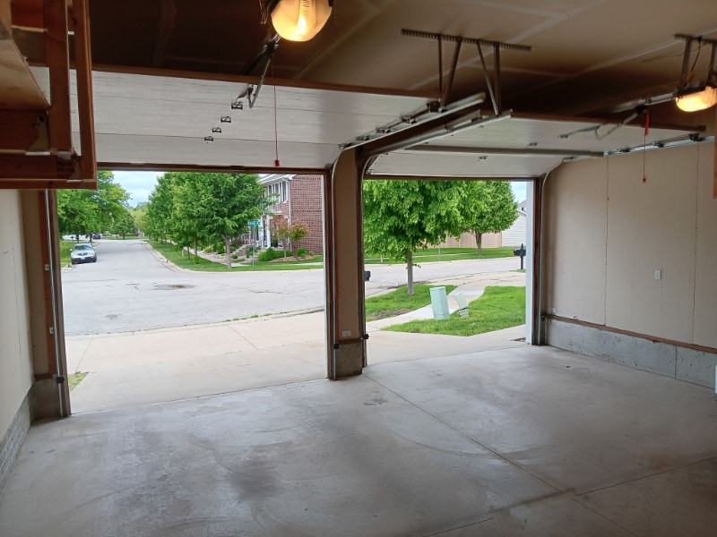 Building Photo - 2412 Eaton Ave