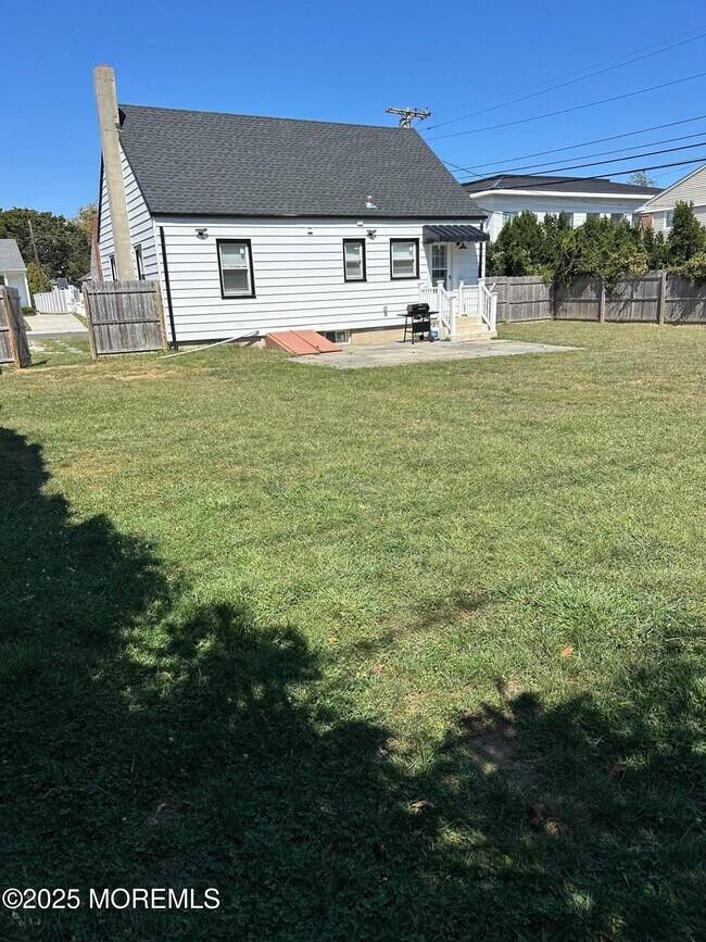 Building Photo - 10 Cambell Ct