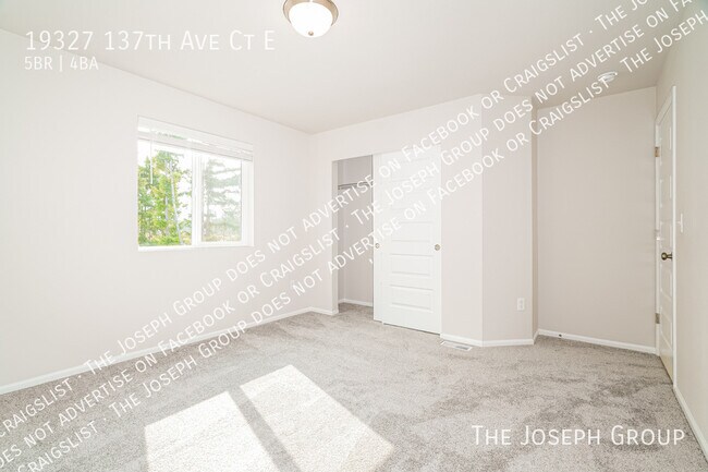 Building Photo - 19327 137th Ave Ct E