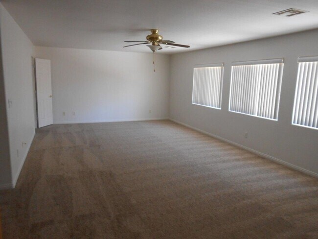 Building Photo - Beautiful 4 Bedroom Home in Summerlin