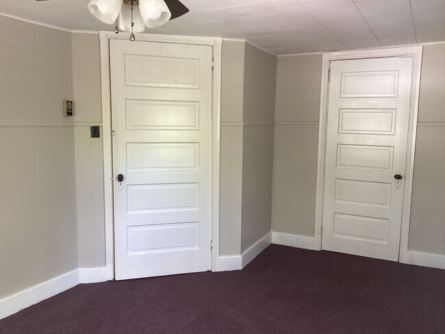 Building Photo - 15371 Church St