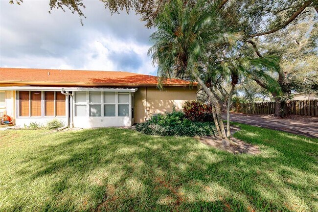 Building Photo - 2460 Northside Dr