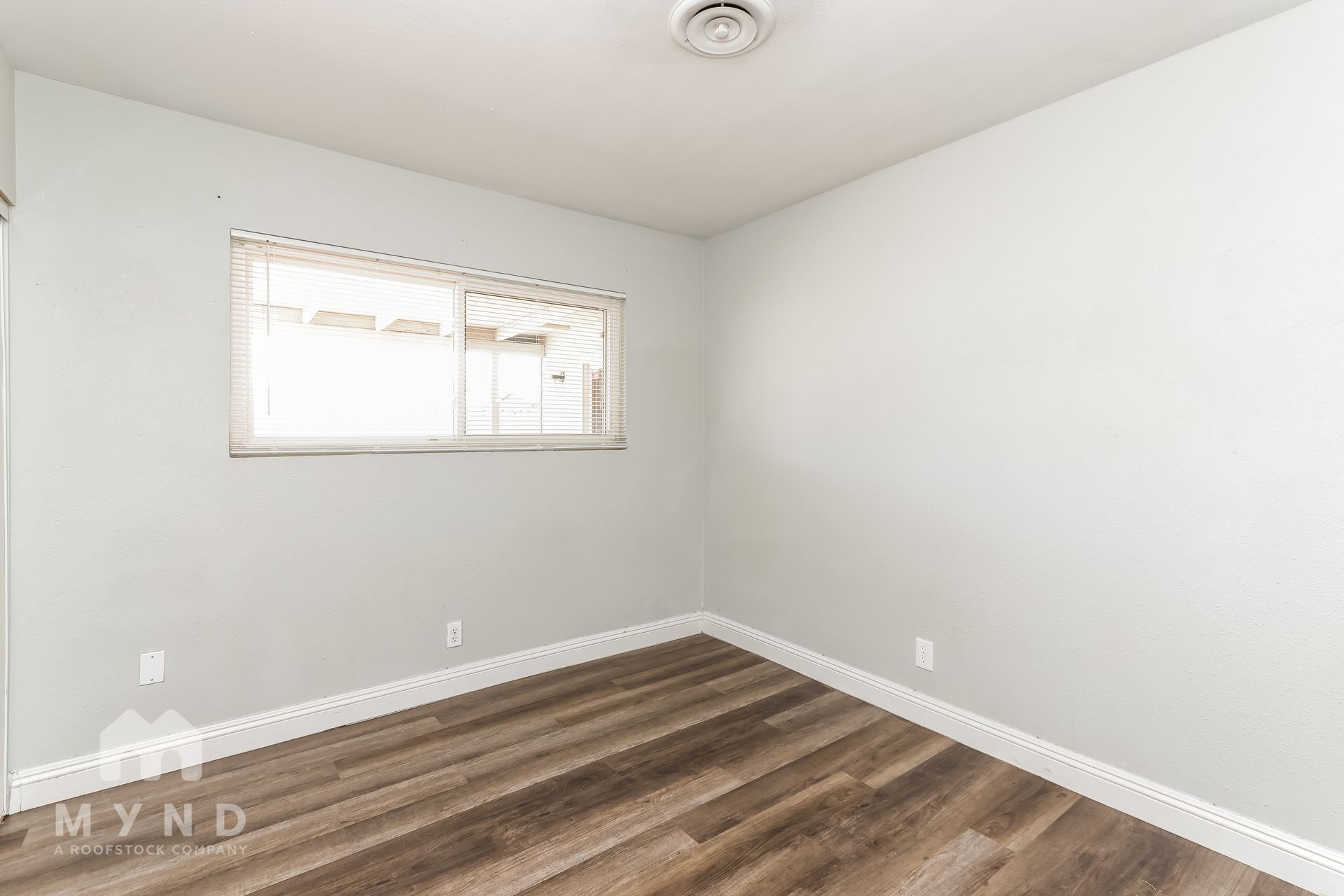 Building Photo - 4794 Beadle St