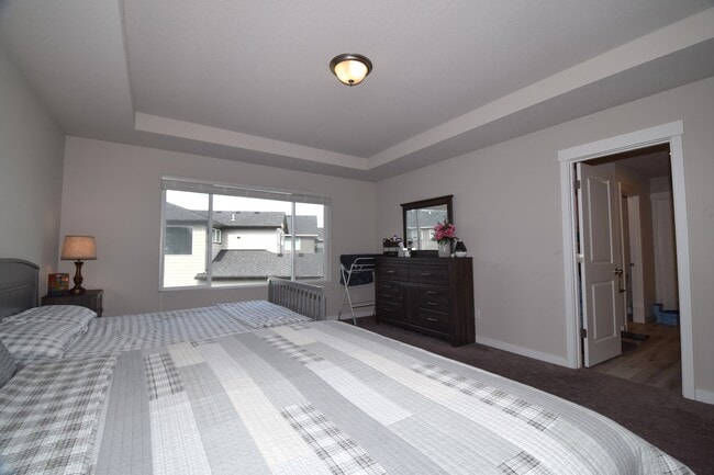 Building Photo - 1690 S Quartz Dr