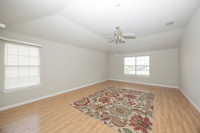Building Photo - 6405 Calloway Dr
