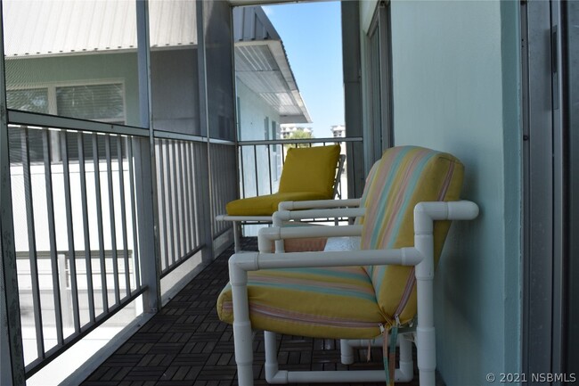 Building Photo - 325 N Causeway-