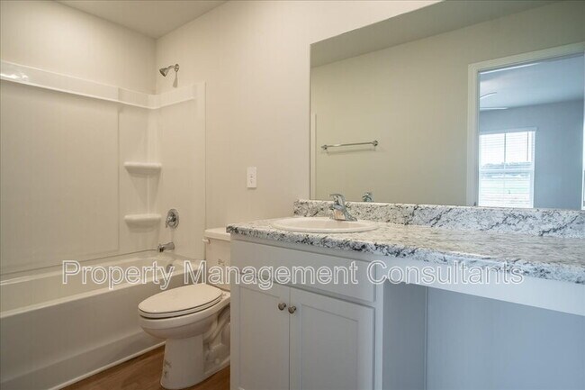 Building Photo - 4151 Hudson Ct SW