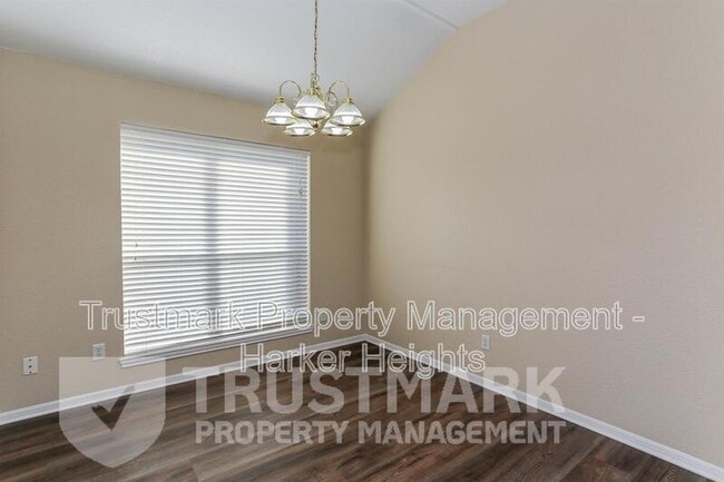 Building Photo - 4300 Capri Dr