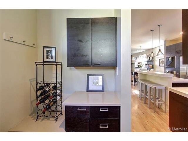 Back Entry Storage - 3639 Mariposa Street