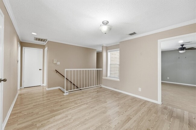 Building Photo - 2277 S Kirkwood Rd