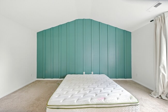 Building Photo - 3018 Silver Charm Cir