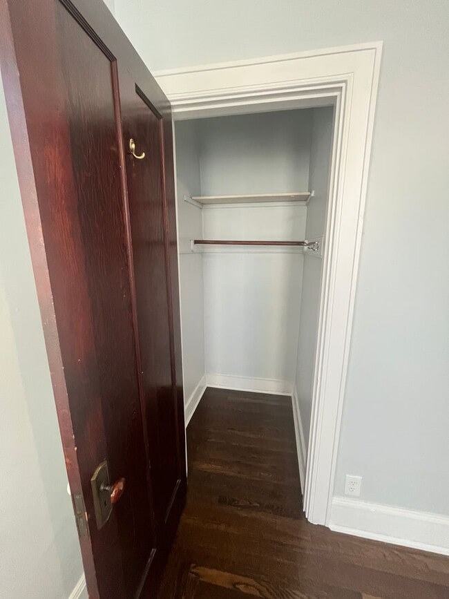 Building Photo - Beautiful Character in this Two Bedroom!