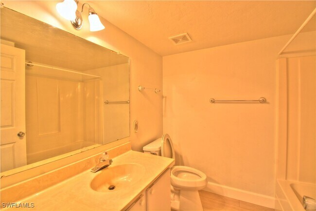 Building Photo - 2330 Naples Trace Cir