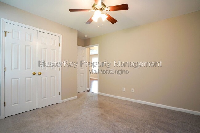 Building Photo - 1008 Knighthood Ln