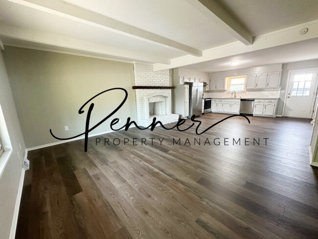 Building Photo - 1715 E T C Lea Rd