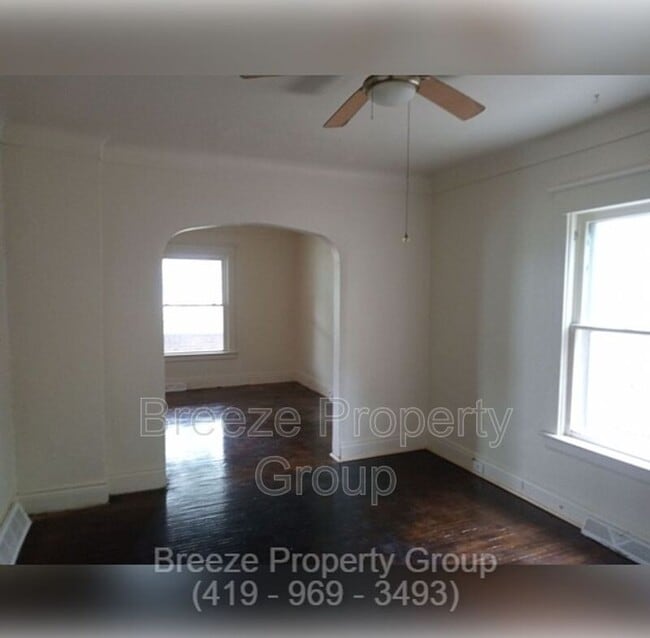 Building Photo - 713 Orchard St